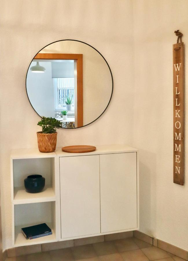Boho Apartment: Netflix + Balcony + Bathtub เอสเซน ภายนอก รูปภาพ