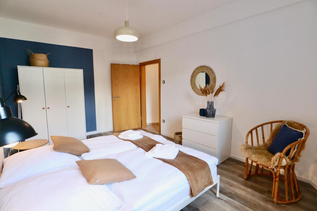 Boho Apartment: Netflix + Balcony + Bathtub เอสเซน ภายนอก รูปภาพ